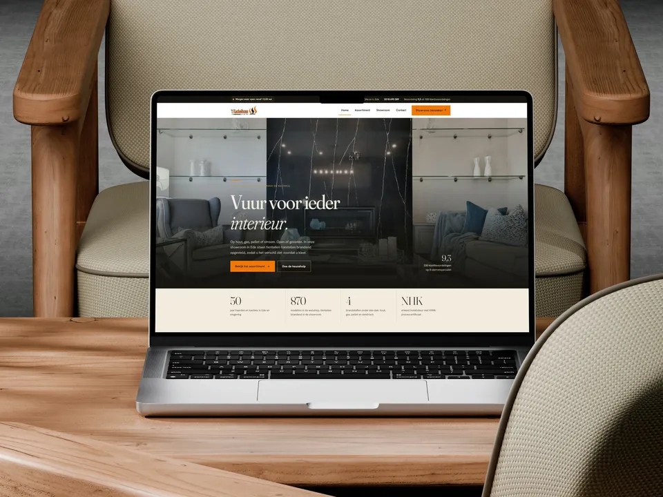 't Kachelhuus website on a laptop